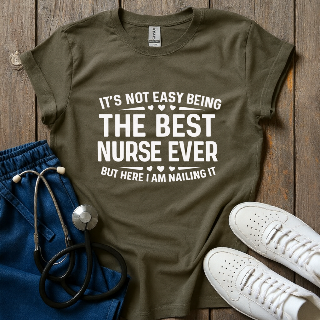 Nailing it T-Shirt